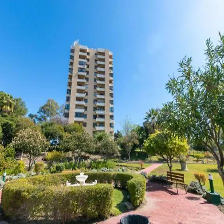 Luxury Panorama Neguri Apartment Marbella